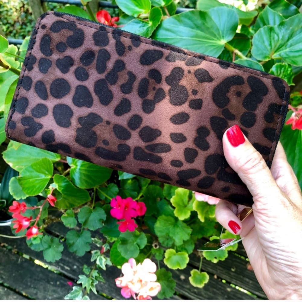 Animal print wallet, holds phone/dark brown- NEW